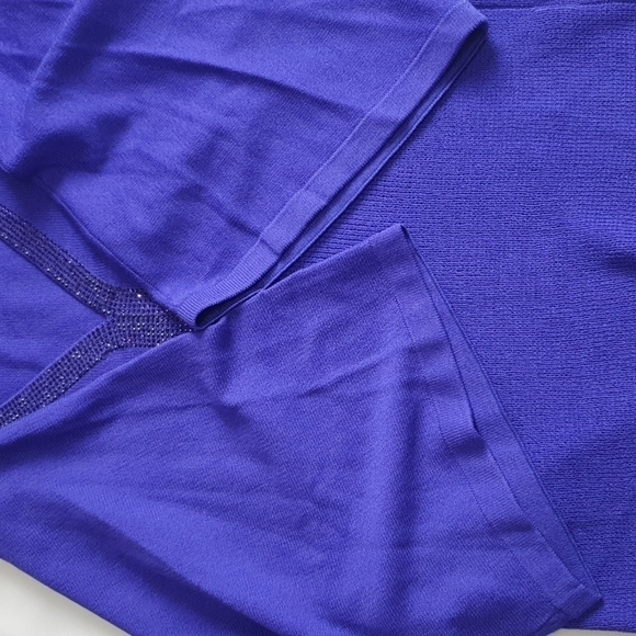 St. John Evening Dollan SleevesTop - Picture 8 of 9